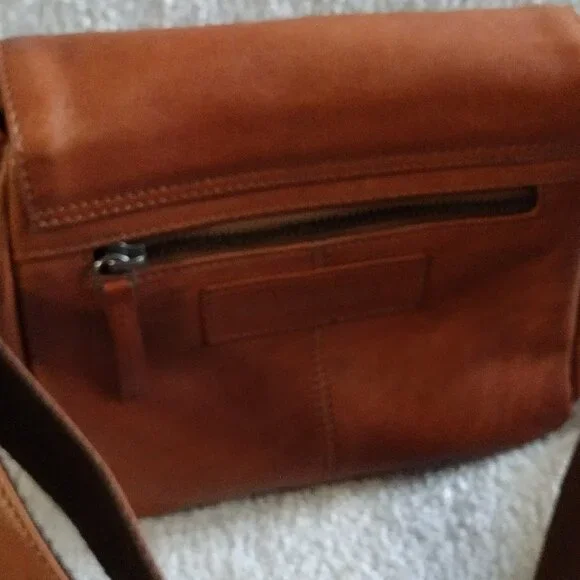 Harbour 2nd Crossbody Bag “Anchor Love” Collection Soft Cowhide Leather - Picture 10 of 10